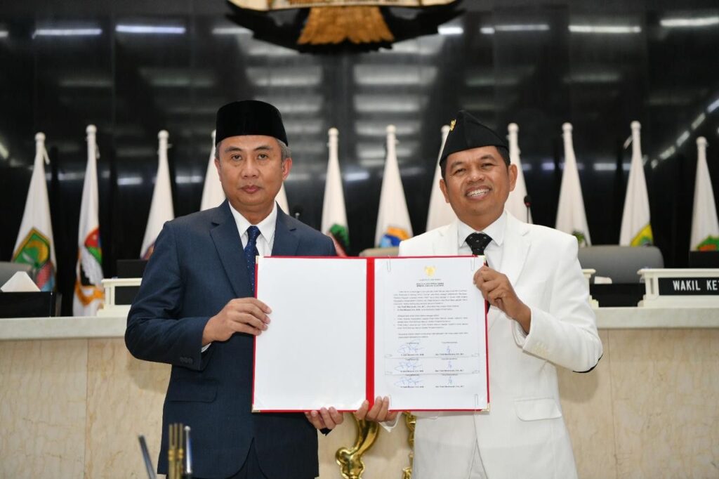 Gubernur Jawa Barat, Dedi Mulyadi, menegaskan dirinya tidak menetapkan target kerja 100 hari karena lebih fokus pada hasil nyata daripada menghitung waktu.