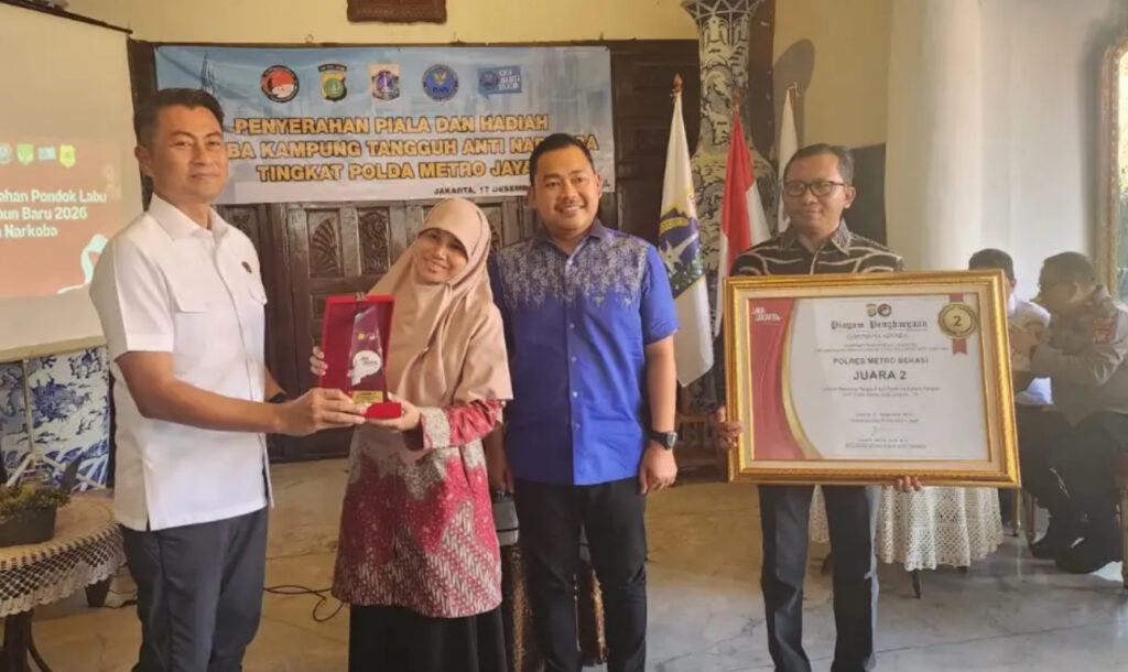 Kapolda Metro Jaya Apresiasi 3 Kampung Tangguh Anti Narkoba, Salah Satunya Pujian di Kampung Tangguh Anti Narkoba Polres Metro Bekasi, KasatNarkoba Polres Metro Bekasi : “Buah dari Kerja Keras Melindungi Masyarakat”