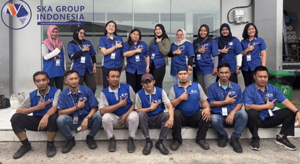 Peduli Berbagi di Bulan Ramadhan, CV SKA Group Indonesia Cabang  Jabar Bagikan 100 Takjil dan Gelar Buka Puasa Bersama